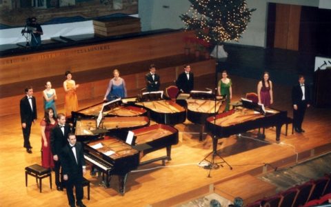 Piandaemonium, 12 πιανίστες στη Σκηνή