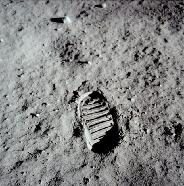 30.footprint on moon