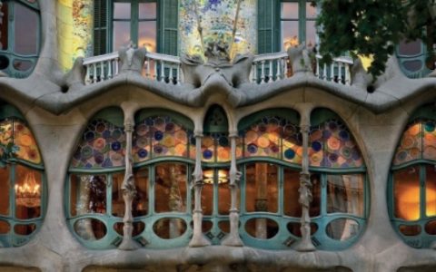 Love Casa Batlló, εκπληκτικό βιντεάκι για ένα κτίριο-αριστούργημα