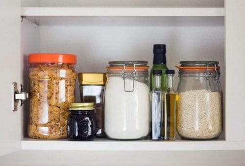 Οργάνωσε τα ντουλάπια της κουζίνας σου σε 3 βήματα!