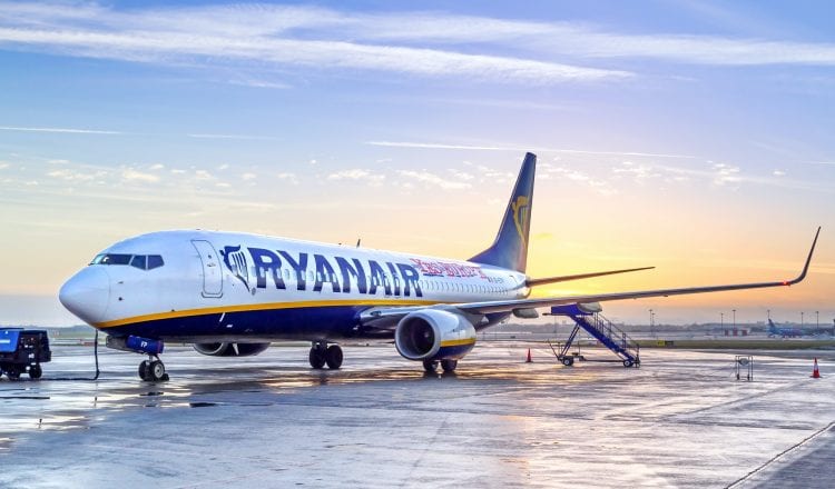 Ryan Air: κόβει το δρομολόγιο Θεσσαλονίκη - Αθήνα και προσθέτει άλλα 4