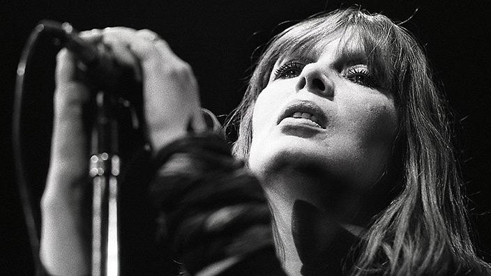 Nico: 10 γεγονότα από τον πολυτάραχο βίο της θρυλικής φωνής των Velvet Underground