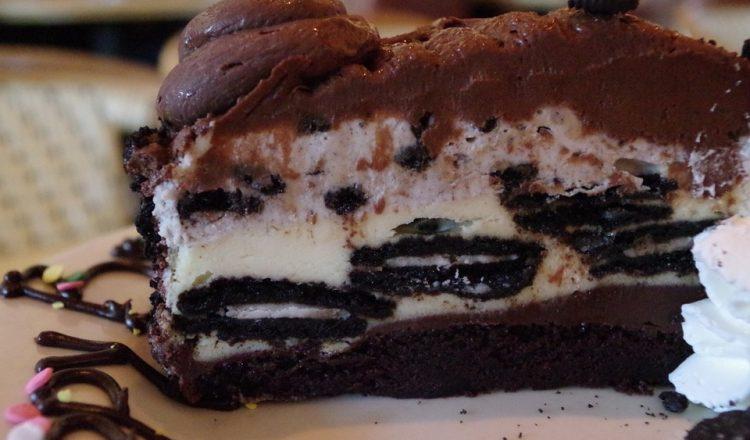Oreorgasm: Σοκολατένιο κέικ με μπισκότα oreo