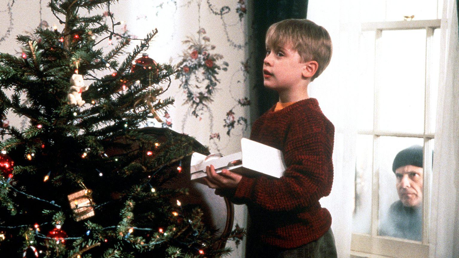 5+1 χριστουγεννιάτικες ταινίες που λατρεύουμε να μισούμε