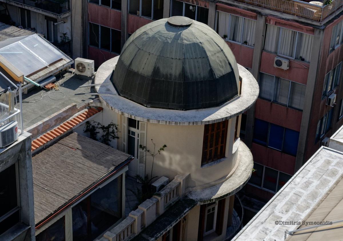 Τα εξαιρετικά αστικά κτήρια με τρούλους της Θεσσαλονίκης
