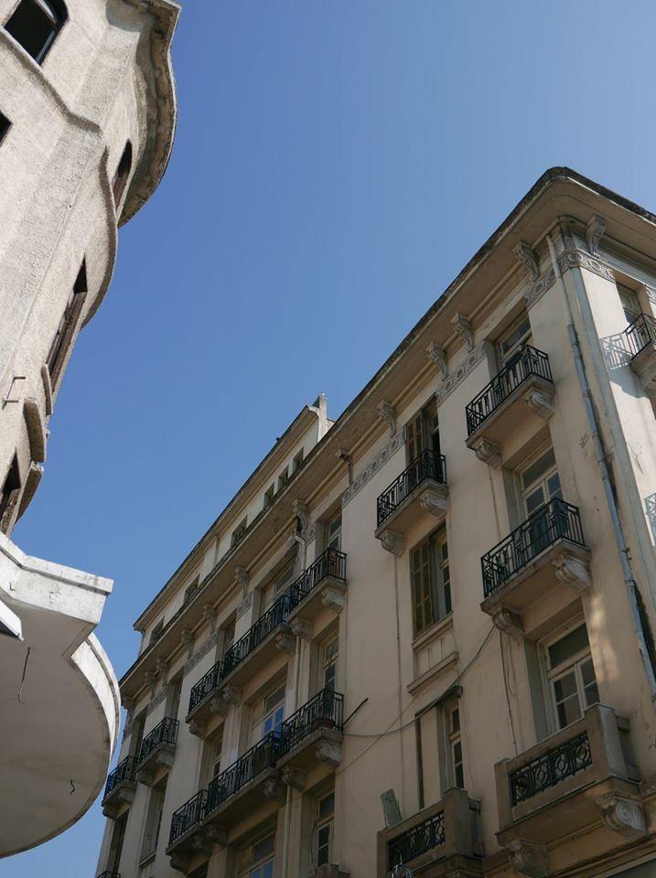 Διατηρητέο ξενοδοχείο Κοσμοπολίτ, σχεδιασμένο από τον Γ. Καμπανέλλο
