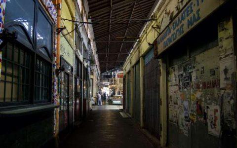 Στοά Μοδιάνο:  η αγορά που έκλεισε μετά από περίπου 100 χρόνια
