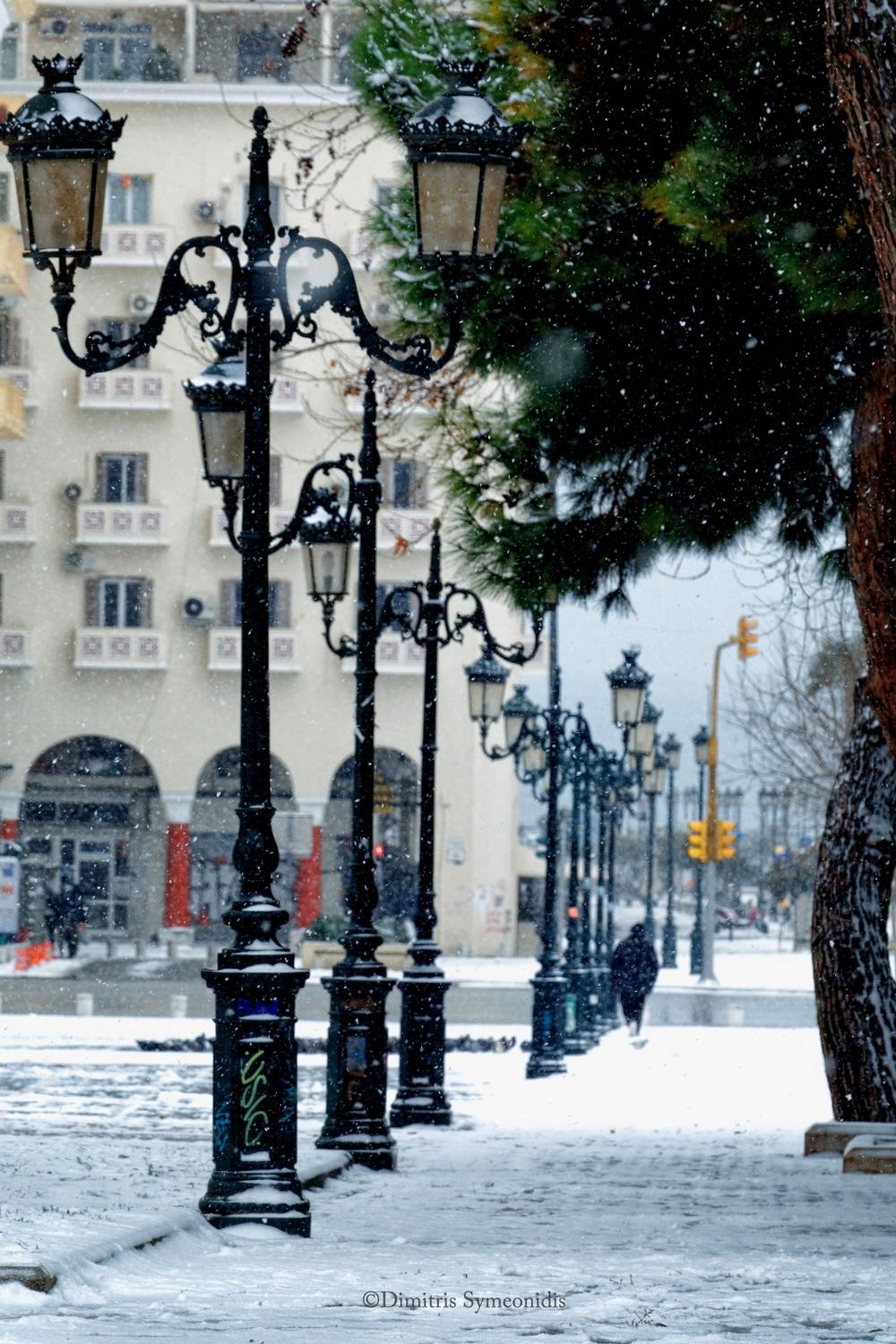 Μαγευτική χιονισμένη Θεσσαλονίκη 2021, από τον Δημήτρη Συμεωνίδη